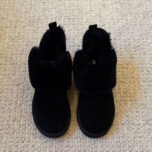 Patricia Green Womens Black Shearling Booties. NEVER BEEN WORN